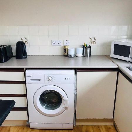 Lovely 3 Bedroom Apartment In 班克拉那 外观 照片