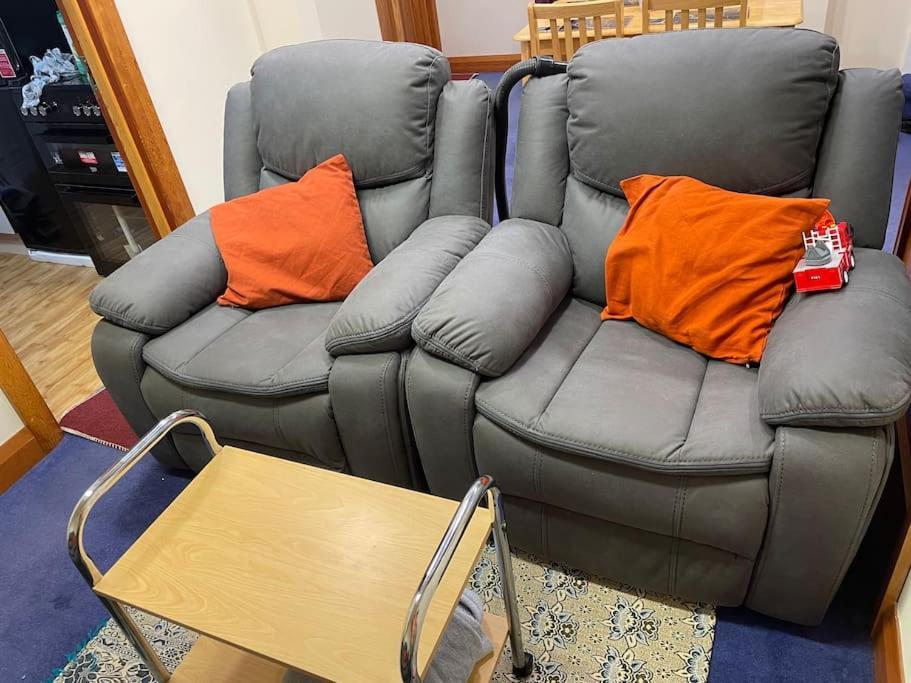 Lovely 3 Bedroom Apartment In 班克拉那 外观 照片