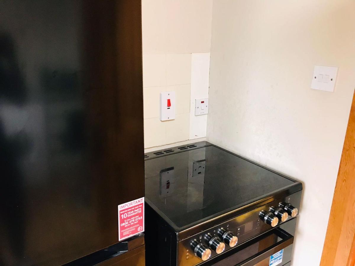 Lovely 3 Bedroom Apartment In 班克拉那 外观 照片
